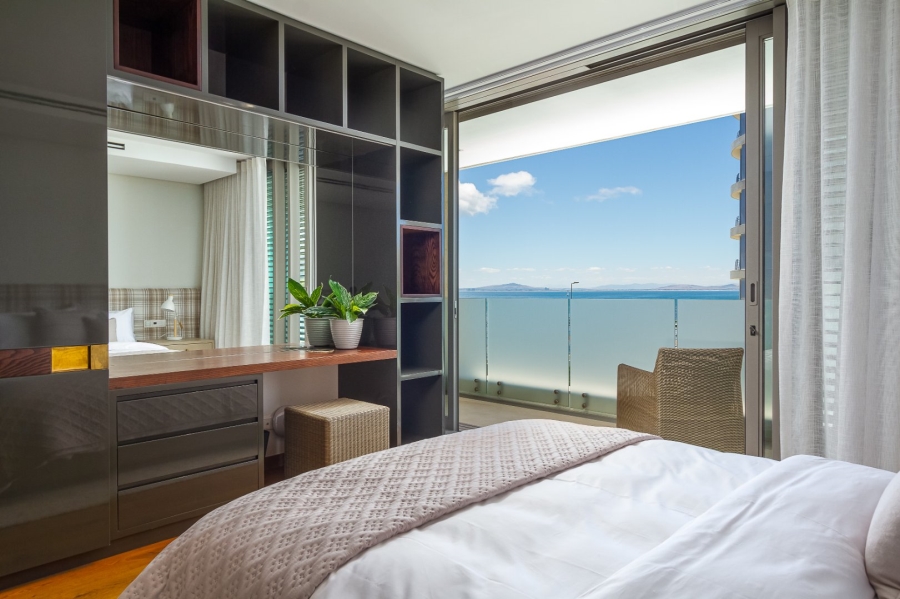 To Let 3 Bedroom Property for Rent in Mouille Point Western Cape